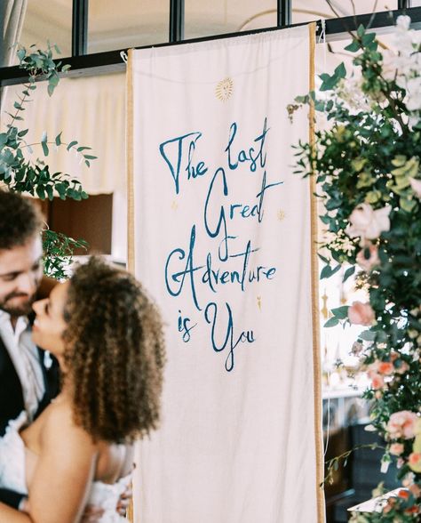 Hand painted fabric signage, a softer look to traditional cardboard signs and perfect for a destination wedding given how easy they are to fold and pack. ♻️ Hand painted onto pre used cotton ♻️ Finished with deadstock velvet ribbon Photoshoot details ⬇️ Wedding Planner/Consultant @taniarussellweddings Venue @guesthousehotels Photographer @slphotoandfilm Stylist & Decor @thelittleweddingwarehouse Flowers @ultramarineflowers Stationery @chloedesignsthings #weddinginspo #wedding #station... Watercolor Signage, Hand Painted Wedding Signs, Ribbon Photoshoot, Linen Wedding Sign, Wedding Fabric Welcome Sign, Linen Wedding Welcome Sign, Wedding Welcome Sign Handwritten, Illustrated Wedding Welcome Sign, Fabric Signage