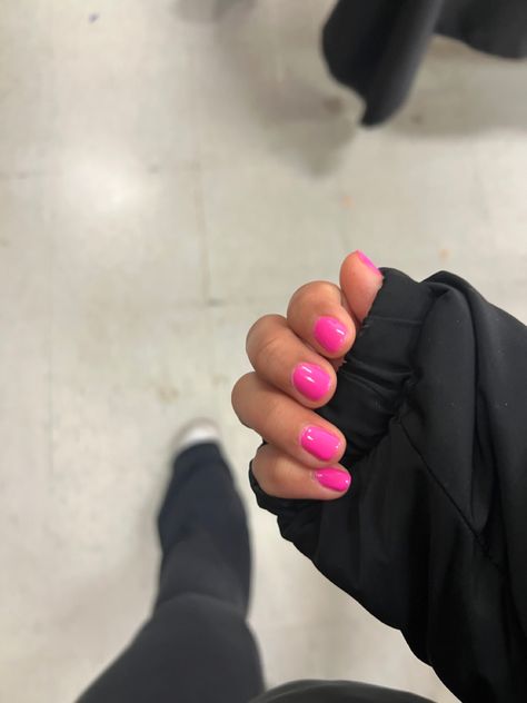 Short Dark Pink Nails, Nails For Summer Pink, Pink Gel Nails Short, Hot Pink Short Nails, Dark Pink Nail Polish, Gel Nails For Summer, Short Natural Nails, Short Pink Nails, January Nail Designs