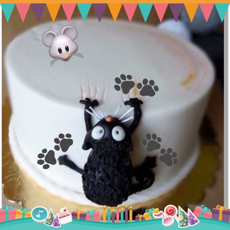 Cat Cakes, Cut Cat, Birthday Pins, Cat Cake, Cat Party, Cat Stuff, Vegan Recipes Healthy, Holiday Birthday, Black Cats