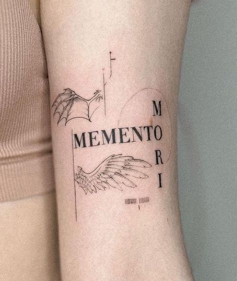 Discover everything behind the philosophy of the Memento Mori tattoo – an artwork that can change your mindset. Momento Mori Tattoo, Amor Fati Tattoo, Memento Tattoo, Philosophy Tattoos, Memento Mori Tattoo Ideas, Memento Mori Tattoo, Muster Tattoos, Momento Mori, Elegant Tattoos