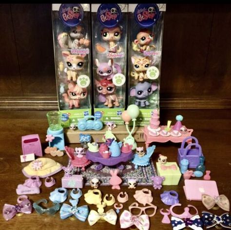 ad eBay - Find many great new & used options and get the best deals for Littlest Pet Shop VHTF N.I.B #2112-#2120~Ultimate ONLY 1 Collectors Set🐾 at the best online prices at eBay! Free shipping for many products! Lps Drawings, Littlest Pet Shop Toys, Lps Popular, Custom Lps, Lps Toys, Lps Pets, Lps Littlest Pet Shop, Nostalgic Toys, Hello Kitty Birthday