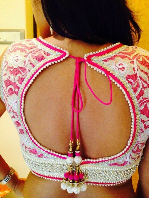 Hot pink lining with white lace blouse for saree with big round winder back neck design Lace Blouse Design, Choli Blouse, Blouse Back Neck Designs, Sari Blouse Designs, Saree Blouse Patterns, Blouse Designs Indian, Back Neck Designs, Choli Designs, Salwar Kamiz