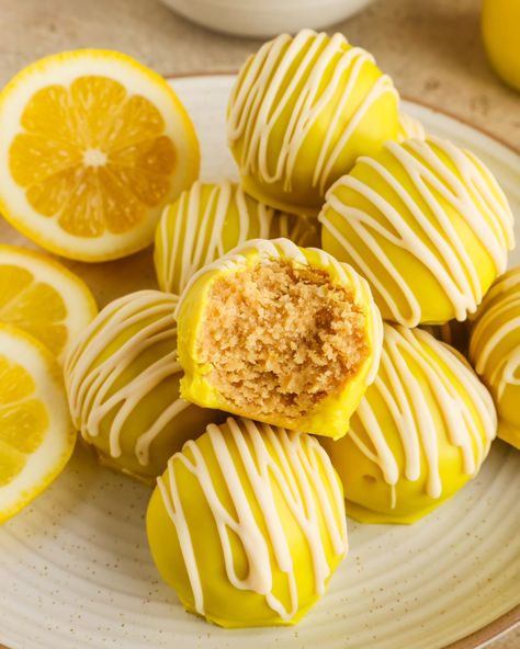 Lemon Cake Truffles Blueberry Cake Pops, Lemon Truffle, Delicious Lemon Cake, Lemon Truffles, Lemon Cheesecake Bars, Flour Alternatives, Blueberry Lemon Cake, Mini Dessert, Gluten And Dairy Free