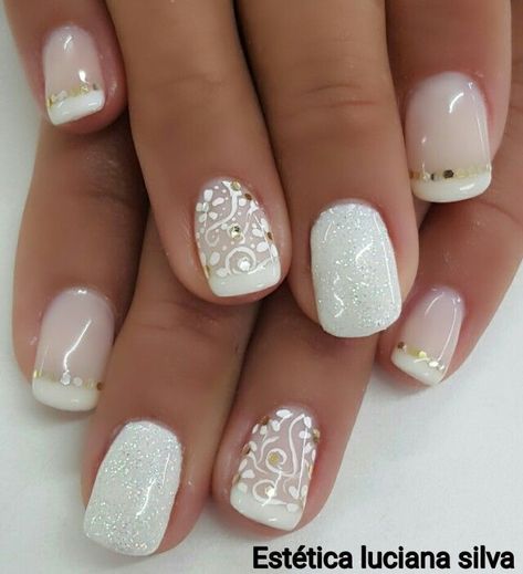 Wedding nails for brides can be simple, elegant, elaborate, fancy, cute, anything and everything you want them to be Wedding Day Nails, Bridal Nails Designs, Bridal Nail Art, Wedding Nails Glitter, Wedding Nails Design, Nails Wedding, Almond Shape, Nail Art Wedding, Bride Nails