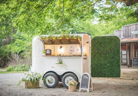 Vintage Horse Trailer - W-W / 2 horse / 1986 - For Sale - Roaming Hunger Cupcake Trailer, Vintage Horse Trailer, Mobile Bar Cart, Boutique Patisserie, Bar Events, Coffee Food Truck, Mobile Cocktail Bar, Mobile Cafe, Mobile Coffee Shop