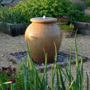 Italian Terrace | Stunning water feature ideas for your garden Urn Water Feature, Pot Water Feature, Italian Terrace, Water Feature Ideas, Patio Water Feature, Knot Garden, Garden Water Feature, Diy Garden Fountains, Pool Water Features