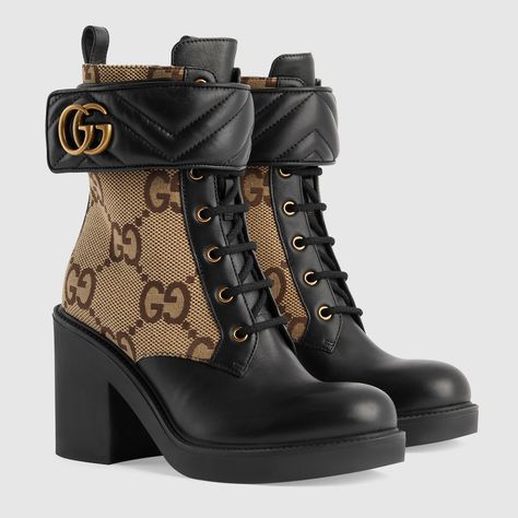 Shop the Women's boot with Double G in black at GUCCI.COM. Enjoy Free Shipping and Complimentary Gift Wrapping. Monogram Boots, Black And White Boots, Logo Elements, Women's Booties, Gucci Boots, Gucci Style, Ankle Shoes, Boots Casual, Gucci Monogram