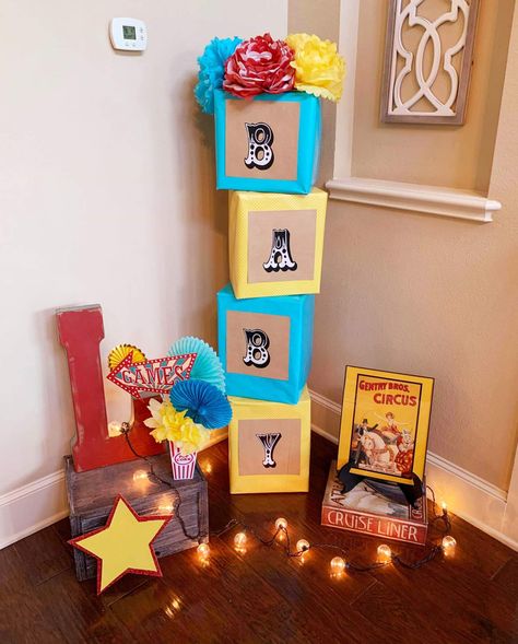 Natalie's Circus Shower | CatchMyParty.com Vintage Circus Baby Shower Theme, Circus Theme Baby Shower Ideas, Carnival Gender Reveal, Carnival Baby Shower Theme, Circus Baby Shower Theme, Carnival Baby Showers, Fair Theme, Baby Shower Box, Park Ideas