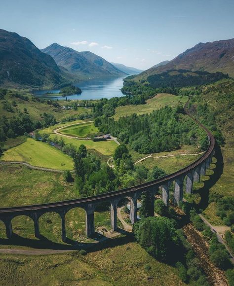 Why No One Does Spring Like Scotland - Scotland in Spring travel tips from VisitScotland. Start planning your bucket list Scotland trip itinerary now! #Orkneyology.com #Scotlanddtraveltips Glenfinnan Monument, Inverness Scotland, Mountaineering Climbing, Photography Location, Hidden Places, Spring Trip, Location Photography, Scotland Travel, Romantic Travel