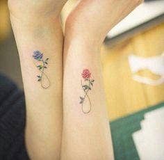 30 Best Sister Tattoos Tats Ideas, Matching Best Friend Tattoos, Matching Sister Tattoos, Flower Wrist Tattoos, Small Flower Tattoos, Inspiration Tattoos, Bff Tattoos, Infinity Tattoos, Mother Daughter Tattoos