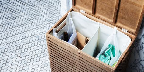 Learn how to turn a laundry hamper into an attractive and compact all-in-one dual trash recycle can with simple plastic hooks. Recycling Bin Storage, Indoor Recycling Bins, Recycling Bins Kitchen, Recycling Hacks, Recycling Storage, Recycling Station, Recycle Cans, Recycling Containers, Trash And Recycling Bin