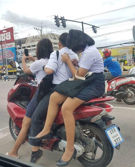 Thailand School Aesthetic, Lunchtime Aesthetic, Thailand School Uniform, Thai School Uniform, Aesthetic Thailand, Childhood Aesthetic, Girl Power Quotes, Power Quotes, Exchange Student