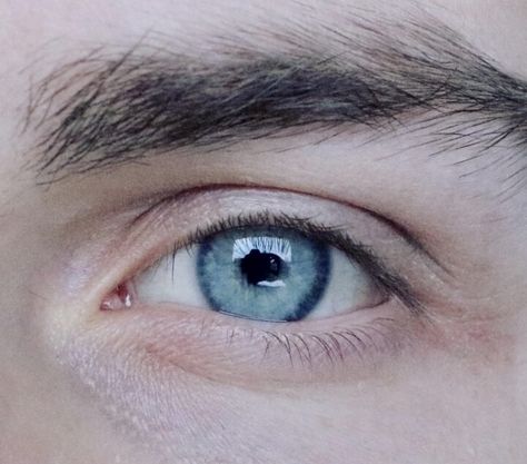 Blue Eyes Aesthetic, Sky Blue Eyes, Eyes Aesthetic, Blue Eyed Men, Eye Photography, Aesthetic Eyes, Eye Art, Pretty Eyes, Character Aesthetic