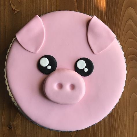 Piggy Cake Ideas, Piggy Birthday Cake, Pig Cake Design, Pig Theme Cake, Pig Cake Ideas, Pig Treats, Brownies Ideas, Piggy Party, Pig Cakes