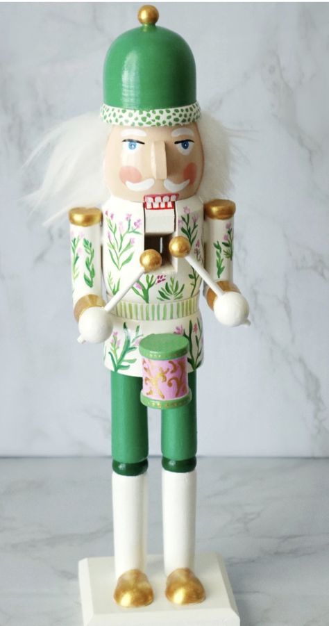 Painted Nutcracker Diy Wood, Paint Your Own Nutcracker Ideas, Painted Wooden Nutcracker, Diy Painted Nutcracker Ideas, Painted Nutcracker On Wood, Paint Nutcracker Diy, Painting Nutcracker Ideas, Nutcrackers Diy Paint, Painting A Nutcracker