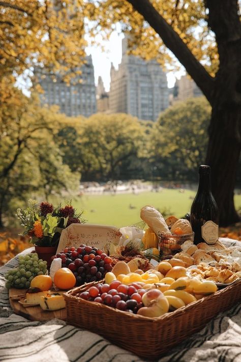 "Enjoy a perfect Picnic in Central Park! 🧺🌳 Relax on the lush lawns, savor delicious snacks, and soak in the beauty of New York’s iconic green oasis. 🌞🍉 #CentralPark #PicnicTime #CityEscape" Picnic In Central Park, Green Oasis, Lush Lawn, Delicious Snacks, Perfect Picnic, Picnic Time, Yummy Snacks, Central Park, Family Travel