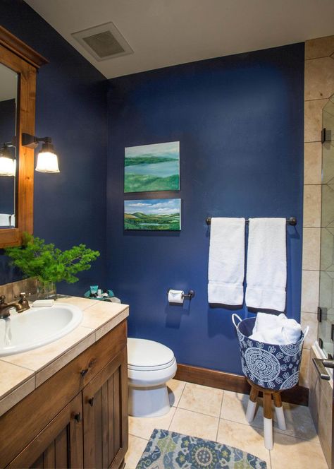 Blue Brown Bathroom, Navy Blue Bathroom Decor, Tan Bathroom, Blue Bathroom Walls, Dark Blue Bathrooms, Navy Blue Bathrooms, Navy Bathroom, Yellow Bathroom Decor, Blue Bathroom Vanity