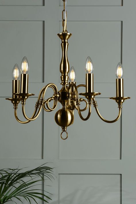 Brass Hanging Light, Brass Light Fittings, Victorian Lights Ceiling, Sitting Room Ceiling Lights, Victorian Dining Room Lighting, English Cottage Ceiling Light, Traditional Living Room Ceiling Lights, Classic Chandeliers For Living Room, Antique Brass Chandelier Dining Rooms