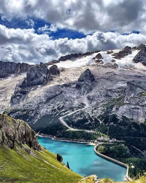 Trentino 💙 di Luciano Bernardi on Instagram: “Ecco a voi la Marmolada, la Regina 👑 delle Dolomiti, in tutto il suo splendore estivo con il bellissimo Lago di Fedaia ai suoi piedi! E voi…” Italian Dolomites, Bucket List, Italy, Natural Landmarks, Water, Travel, On Instagram, Instagram, Nature