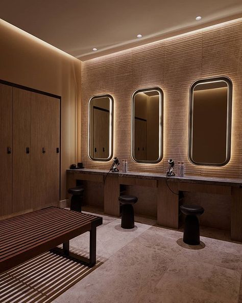 Equinox Hotels on Instagram: “The Spa's inner sanctum: A locker room you won't want to leave. #equinoxhotels #forthosewhowantitall” Equinox Hotel, Equinox Gym, Gym Design Interior, Restroom Design, Gym Interior, Hudson Yards, Spa Design, Changing Room, Gym Design