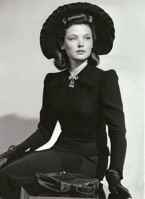 Gene Tierney, Old Hollywood Actresses, Vintage Hollywood Glamour, Classic Movie Stars, Actrices Hollywood, Hollywood Star, Hollywood Glam, Old Hollywood Glamour, 1940s Fashion