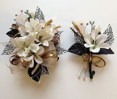 Image result for corsages and boutonniere Gold Corsage Prom, Champagne Corsage, Gold Corsage, Prom Flowers Corsage, Prom Corsage And Boutonniere, Homecoming Corsage, Corsage And Boutonniere Set, Corsage And Boutonniere, Corsage Prom