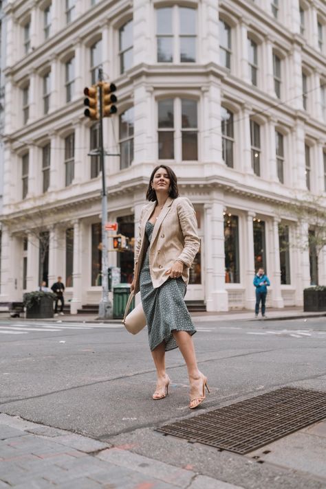 Need a date night outfit idea? Check out this midi slip dress with a blazer for a cute and modern look. Millennial Outfits, Dress With A Blazer, Millennial Outfit, Cast Iron Architecture, Madewell Outfits, Turtleneck Under, Slip Dress Outfit, Open Toed Shoes, Outfits For Summer