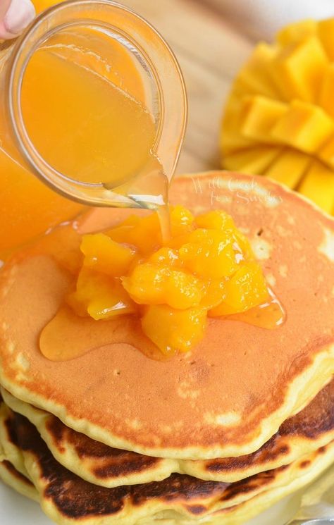 Mango Pancakes with Homemade Mango Syrup. Mango Recipes Breakfast, Mango Syrup Recipe, Mango Ideas, Pancake Syrup Recipe, Mango Pancakes, Will Cook For Smiles, Dessert Homemade, Mango Dessert Recipes, Lemon Cheesecake Recipes