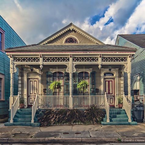 New Orleans House Exterior, New Orleans House Plans, New Orleans Style Homes, Home Architecture Styles, Fairytale Houses, New Orleans Architecture, Shed Tiny House, Shotgun House, Louisiana Homes