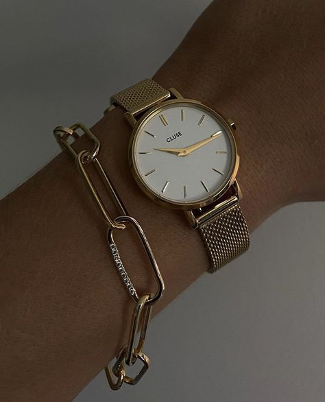 Women Watches Classy Elegant, Women Watches Classy, Elegant Watches Women, Timepiece Design, Pretty Watches, Link Jewelry, Classy Watch, Fancy Watches, Vintage Watches Women