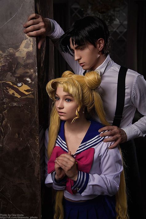 #cosplay Moon Cosplay, Fitness Shirts, Tuxedo Mask, Awesome Cosplay, Sailor Moon Cosplay, Sailor Moon Character, Usagi Tsukino, Sailor Moon Art, Card Captor