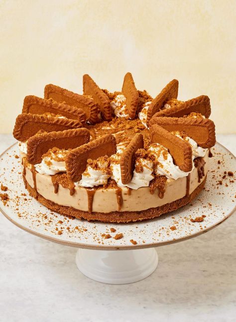 Jane's Patisserie Speculoos Biscoff Cheesecake Recipe | Cookbook Cheesecake Speculoos, Banoffee Cheesecake, Pretty Sweets, Banoffee Pie Recipe, Baileys Cheesecake, Biscoff Cake, Janes Patisserie, Cheesecake Mix, Biscoff Cheesecake