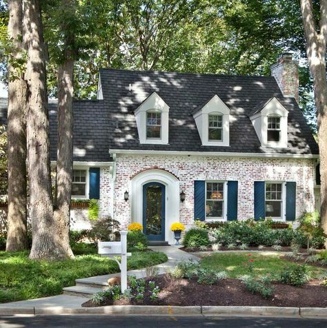 Adorable house by Anthony Wilder Design/Build http://www.houzz.com/photos/6087247/Trimmed-to-Perfection-traditional-exterior-dc-metro Blue Shutters, White Wash Brick, Casas Coloniales, Style Cottage, Painted Brick, Cute House, House Goals, Exterior Brick, Garden Cottage