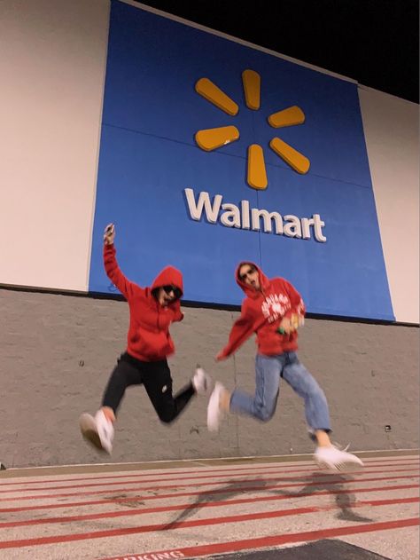 Late Night Walmart Aesthetic, Walmart With Friends, Late Night Ideas, Walmart Aesthetic, Late Night Aesthetic, Comfort Things, Walmart Pictures, Vision Bored, Summer Vision