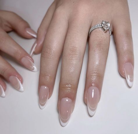 French Tip Nails On Almond Nails, French Simple Nails, Double French Tip Nails Almond, Blended French Tip Nails, French With Design Nails, Soft Gel Nail Extensions Designs, Cute Gel X Nails, Natural Nails French Tip, Neutral French Tip Nails