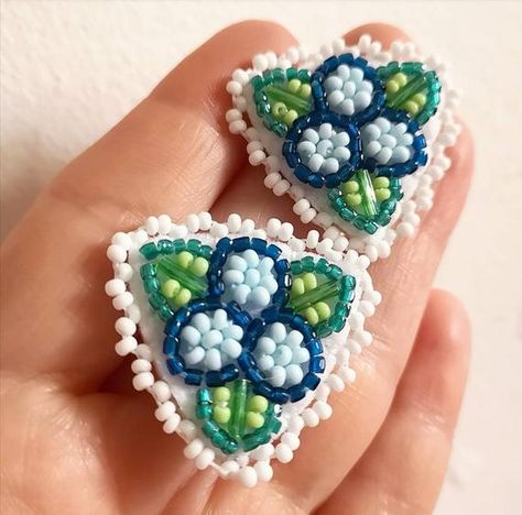 Blueberry Earrings, Indigenous Crafts, Burned Hats, Washer Jewelry, Embroidery Earrings, Antler Earrings, Stitch Earrings, Native Beading Patterns, Beaded Stuff