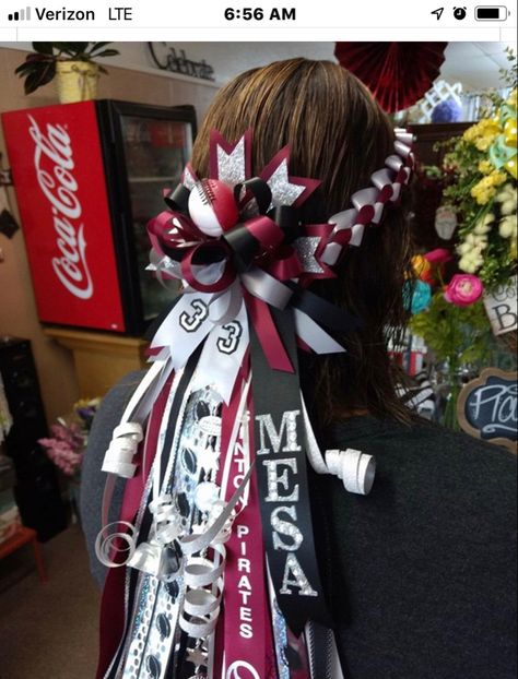 Unique Homecoming Mums, Graduation Leis Diy, Texas Mums, Homecoming Mums Senior, Homecoming Spirit Week, Homecoming Corsage, Texas Homecoming Mums, Football Mums, Homecoming Freshman