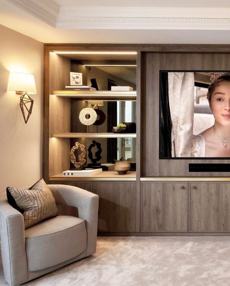 Media Console Built In, Modern Built In Media Wall, Tv Joinery Wall, Classic Tv Wall, Media Wall Shelves, Bar In Living Room, Built In Tv Wall Unit, Tv Wall Cabinets, Drawing Room Decor