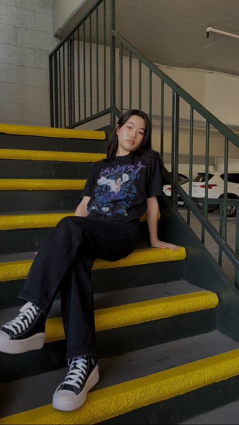 streetwear, stair photoshoot Aot Poses, Stairwell Photoshoot, Photoshoot Stairs, Stair Photoshoot, Stairs Poses, Stairs Photoshoot, Streetwear Photoshoot, Bday Photoshoot, Photo Study