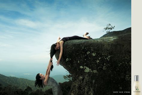 Ad says that Swissvernice keeps hair strong.  OK.  But what I really want to know is how these two women got to this point. Best Print Ads, Hair Poster, Ad Of The World, Hair Clinic, Ads Of The World, Creative Marketing, Interesting Places, Mineral Water, Creative Ads