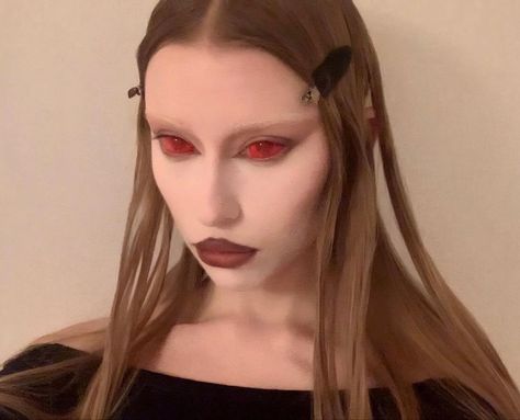 Red Contacts Makeup, Cosplay Making, Performance Ideas, Red Contacts, Halloween Ball, Fashion 2024, Pretty Makeup, Blood Sugar, Makeup Inspo