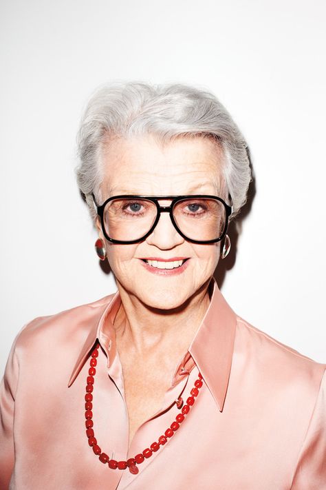 Angela Lansbury por Terry Richardson #fotografia #photography Gentlewoman Magazine, The Gentlewoman, Candice Bergen, David Lachapelle, Elizabeth Montgomery, Mario Sorrenti, Angela Lansbury, Terry Richardson, Farrah Fawcett