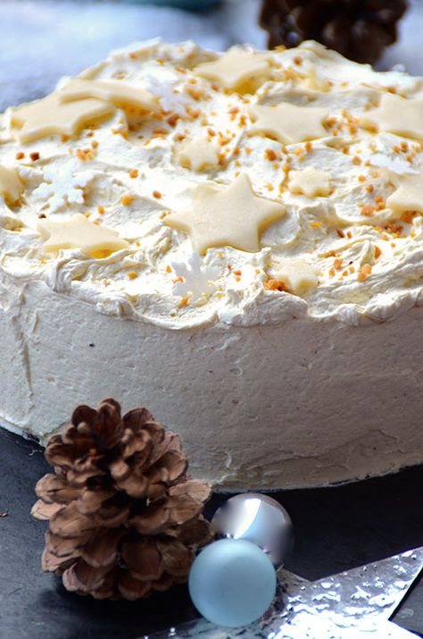 Winter Torte, German Baking, Dessert Parfait, Parfait Desserts, Eggnog Recipe, Winter Cake, Christmas Dishes, Pound Cake Recipes, Buttercream Cake