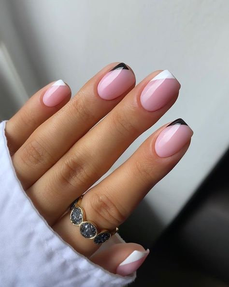 Black And White Nails, Unghie Sfumate, Milky Nails, Short Gel Nails, Nagel Tips, Colorful Nails, Casual Nails, Cute Gel Nails, Dipped Nails