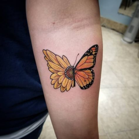 Monarch Butterfly Drawing Aesthetic, Monarch Butterfly Chest Tattoo, Sunflower Monarch Butterfly Tattoo, Sunflower And Monarch Butterfly Tattoo, Orange Monarch Butterfly Tattoo, Monarch Butterflies Tattoo, Butterfly Tattoo Monarch, Orange Butterfly Tattoo, Butterfly Sunflower Tattoo