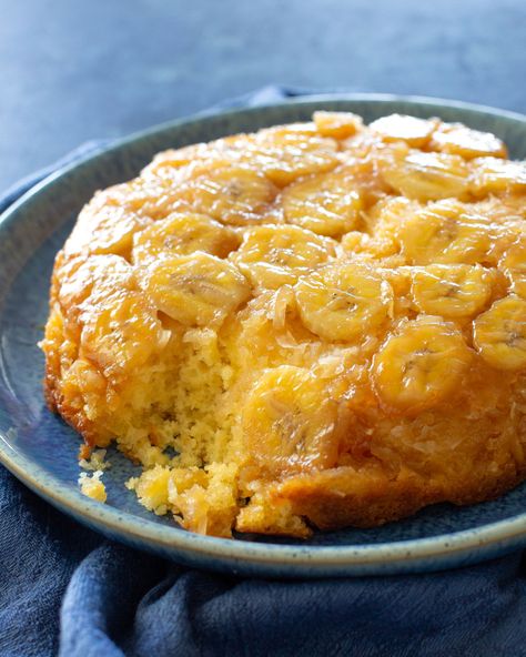 This Banana Coconut Upside Down Cake has a layer of bananas and coconut with a brown sugar sauce infusing every bite. #banana #upside #down #cake #banana Coconut Upside Down Cake, Cupcakes Cinnamon, Pork Soup Recipes, Hawaiian Party Ideas, Brown Sugar Sauce, Banana Cake Recipes, Luau Food, Upside Down Cakes, Vanilla Fruit