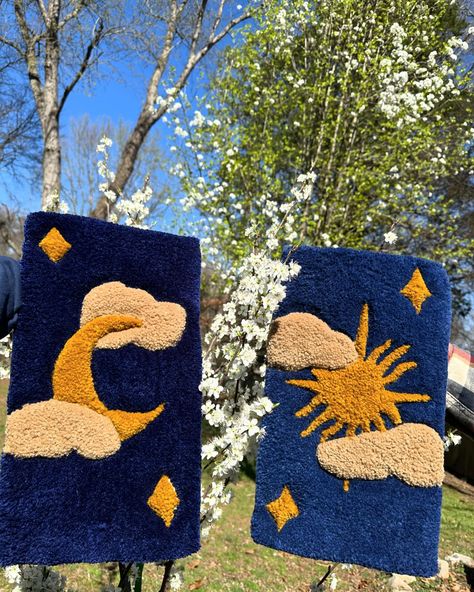 Night and day tufted art pieces both are 17 inches tall and 10 inches wide and have heavy duty hooks! ✨links in my bio✨ #sunset #moon #tufted #astrology #ethereal #celestial #tarot #vintage #space #artdeco #stars #spring #summervibes #shopping Tufted Art, Anime Diy, Shopping Aesthetic, Color Cartoon, Diy Yarn, Rug Yarn, Night And Day, Wall Rug, Sun Tattoo