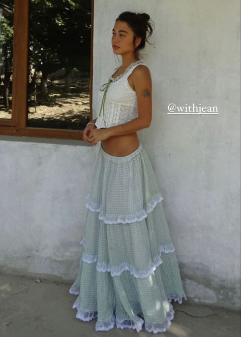 Green Bridesmaid Dresses Short, Virgo Outfits, Mexican Skirts, Daily Clothes, Cruise Outfits, Green Bridesmaid Dresses, Fashion Aesthetics, Summer Lookbook, Italian Outfits