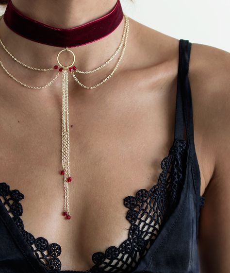 Pear Shaped Diamond Necklace, قلادات متدلية, Red Choker, Must Buy, Teardrop Necklace, Choker Collar, Gothic Jewelry, Jewelry Inspo, Cute Jewelry