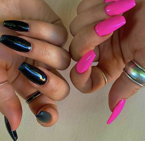 #nailart #nailpolish #nailideas #nails #black #pink #pinknails #blacknails One Hand Black One Hand Pink Nails, Nails Black Pink, Pink And Black Nails, Nails Black, Pink And Black, Black Nails, Pink Nails, Nail Polish, Black Pink